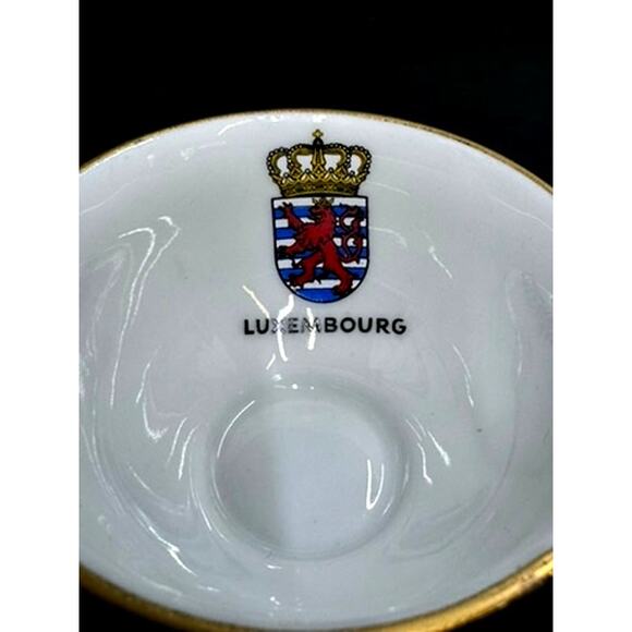 Vintage Bavaria, English, Cup and Saucer, Gold luxenbourg Duchess set - Picture 10 of 16